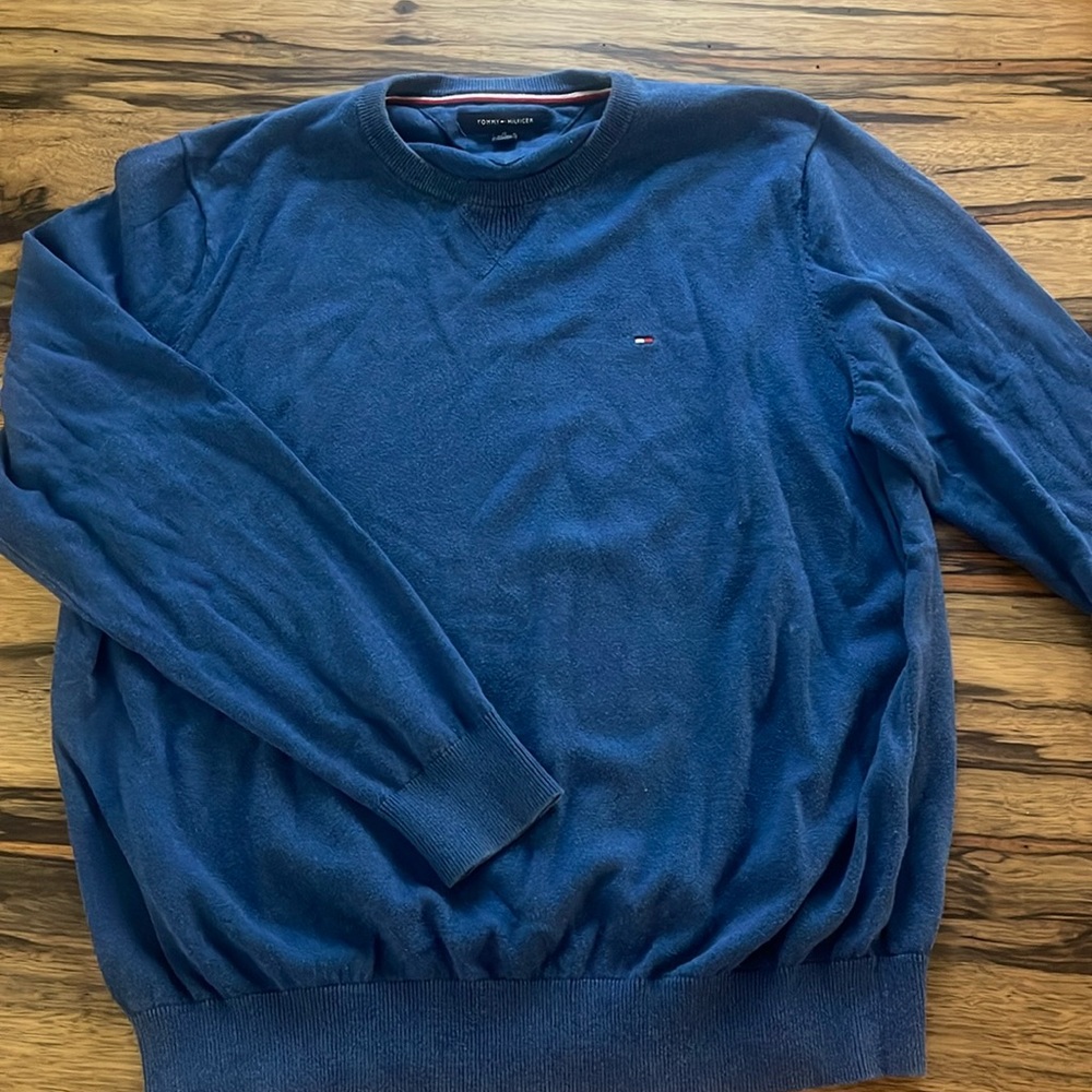 Tommy Hilfiger 100% Cotton Sweater/Shirt